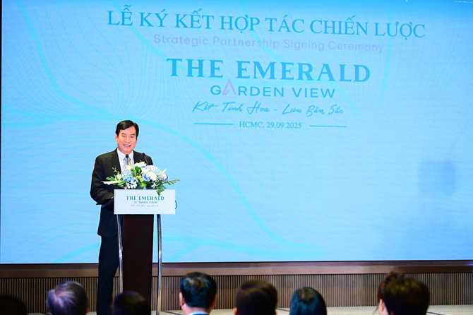 Ông Bùi Ngươn Phong – Chủ tịch HĐQT, Nhà sáng lập Hệ sinh thái Tập đoàn Lê Phong, đại diện Nhà phát triển dự án, phát biểu tại sự kiện.
