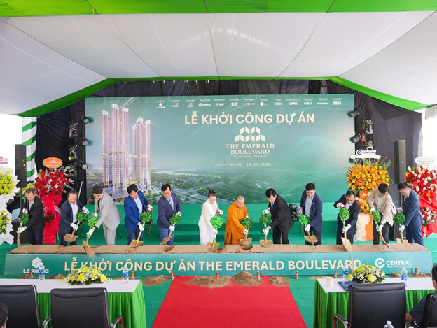 le khoi cong du an the emerald boulevard